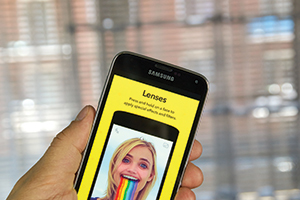 sponsored lenses how to use snapchat for business