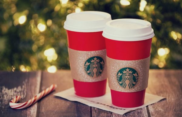 starbucks red cup holiday social media campaigns