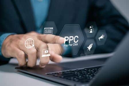 Man with computer and PPC visualization.